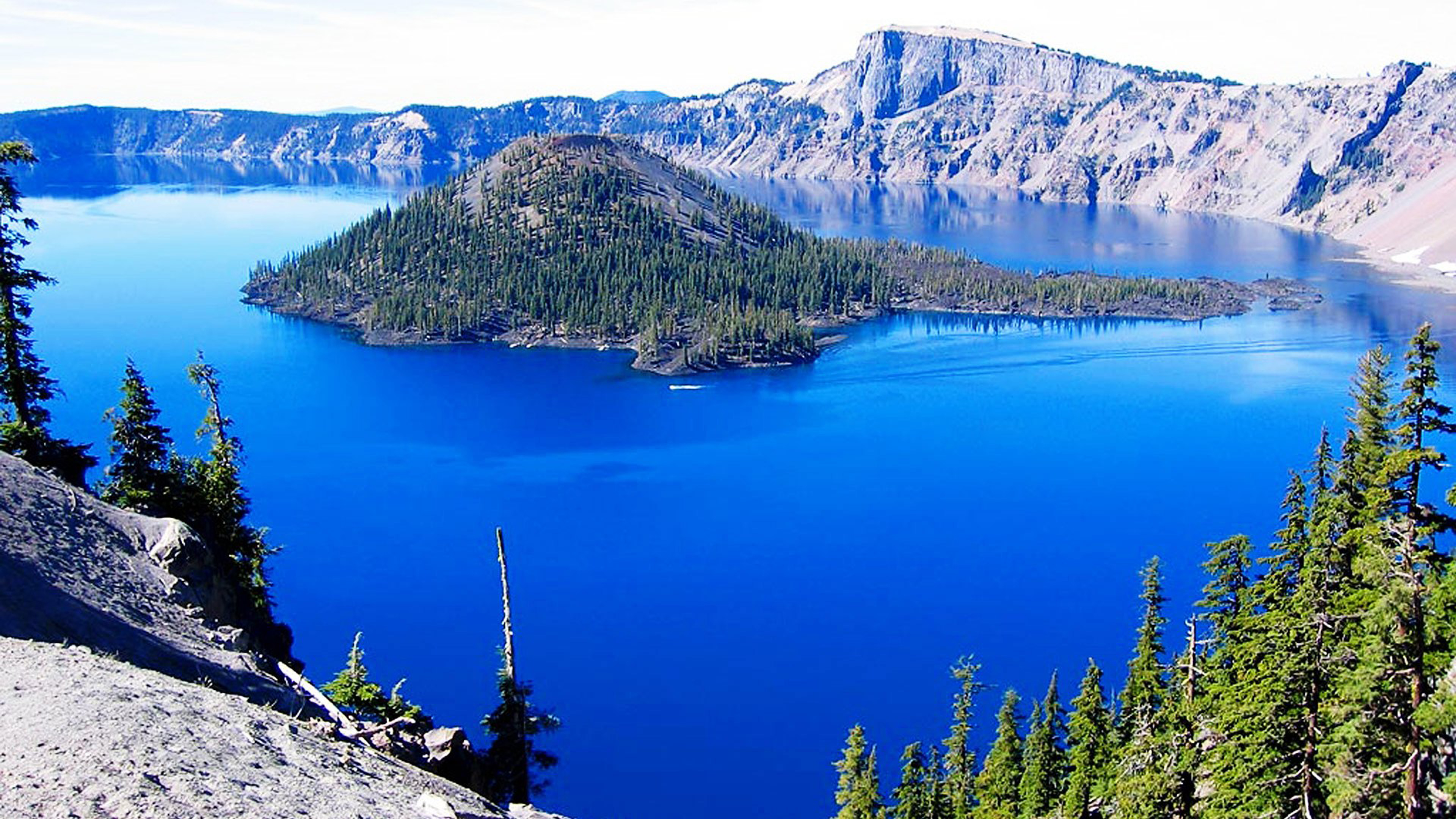 Озера планеты. Озеро Крейтер. Большое Невольничье озеро в Северной Америке. Кратерное озеро в Орегоне. Озеро Титикака.